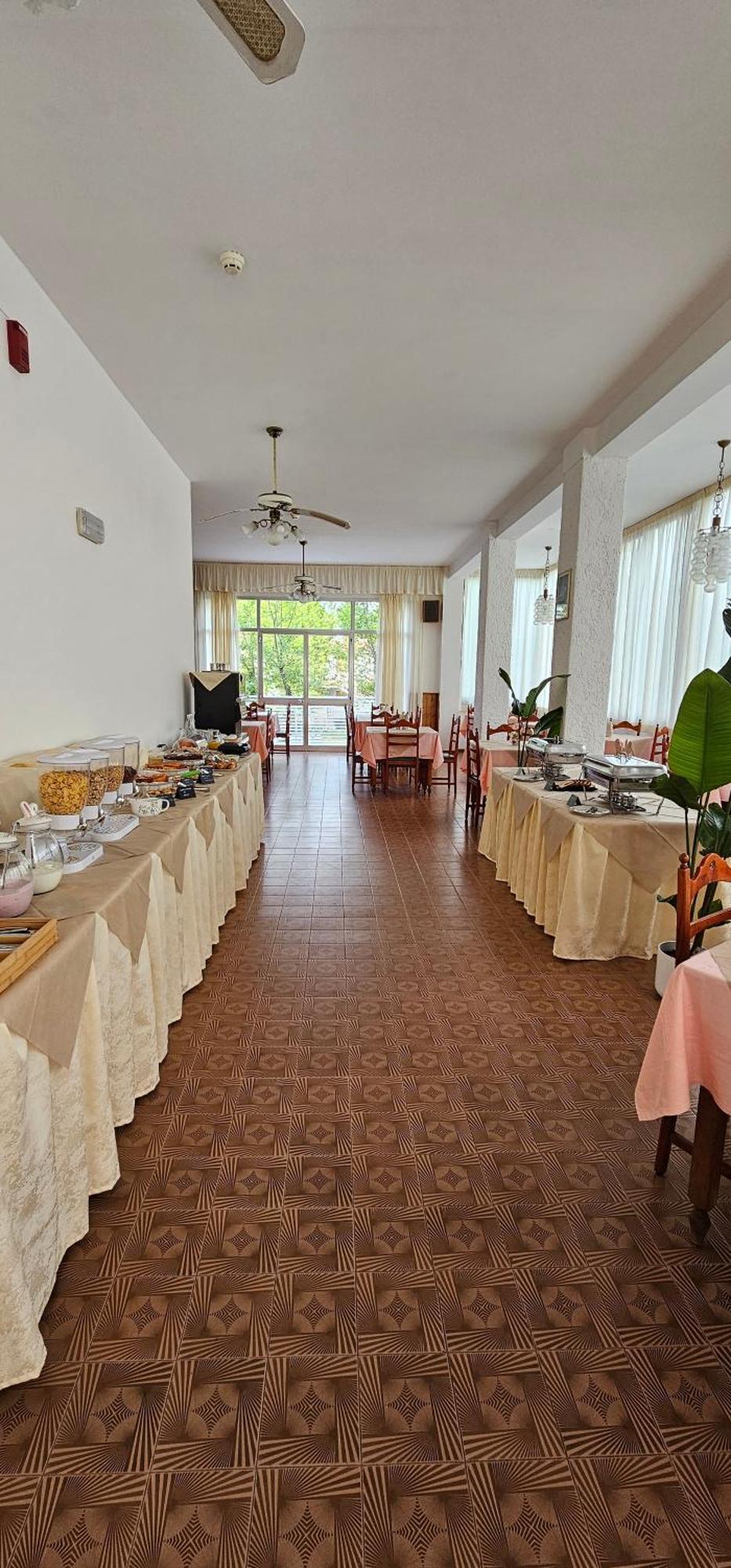 Hotel Sara Cesena Bagian luar foto
